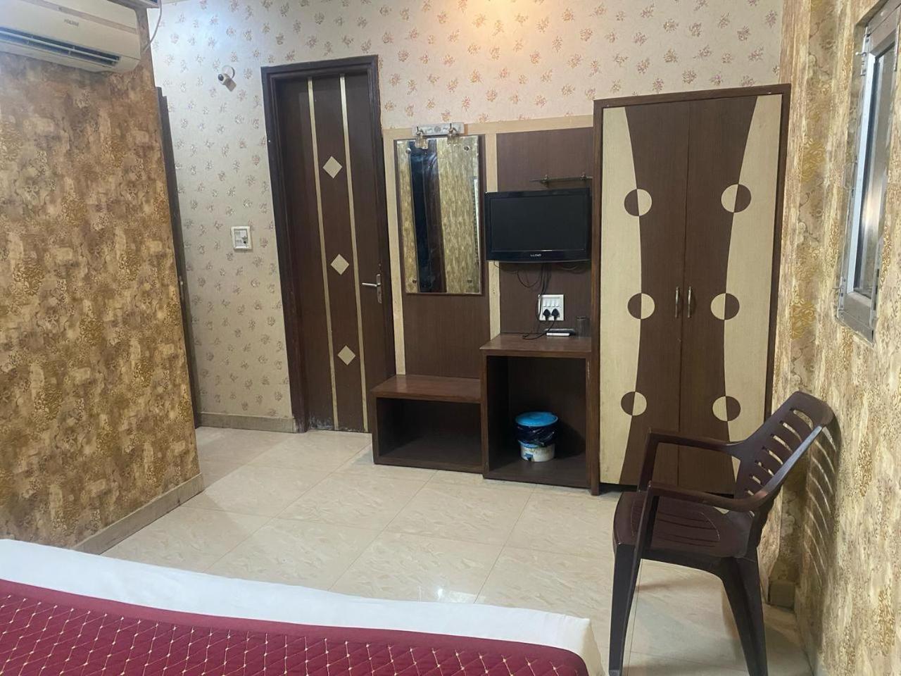 Hotel Robin Amritsar Extérieur photo